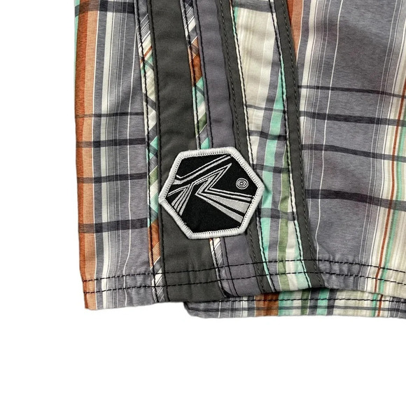 SH289 Mens RUSTY Surfboards Brand Plaid Summer Board Shorts 32 - Picture 4 of 6